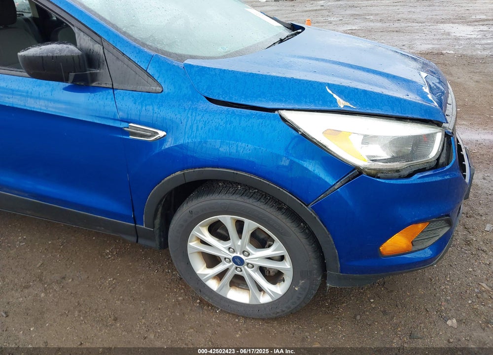 2017 FORD ESCAPE VIN: 1FMCU0F72HUE68205