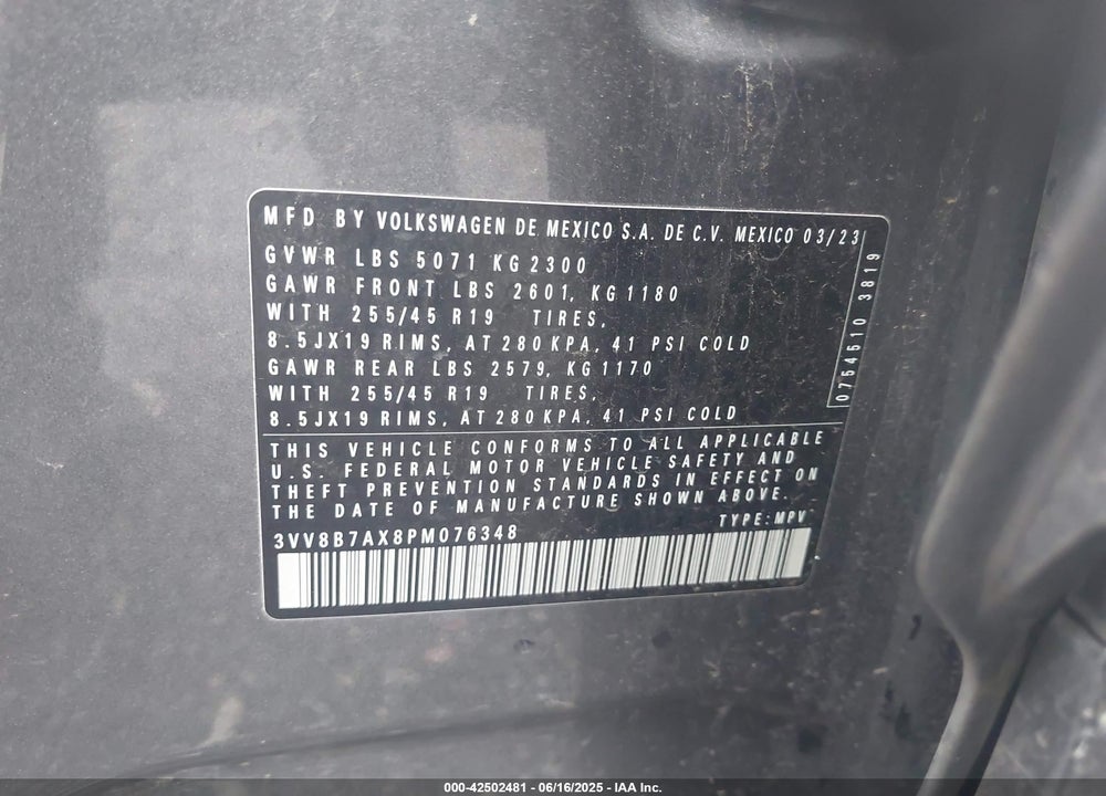 2023 VOLKSWAGEN TIGUAN VIN: 3VV8B7AX8PM076348