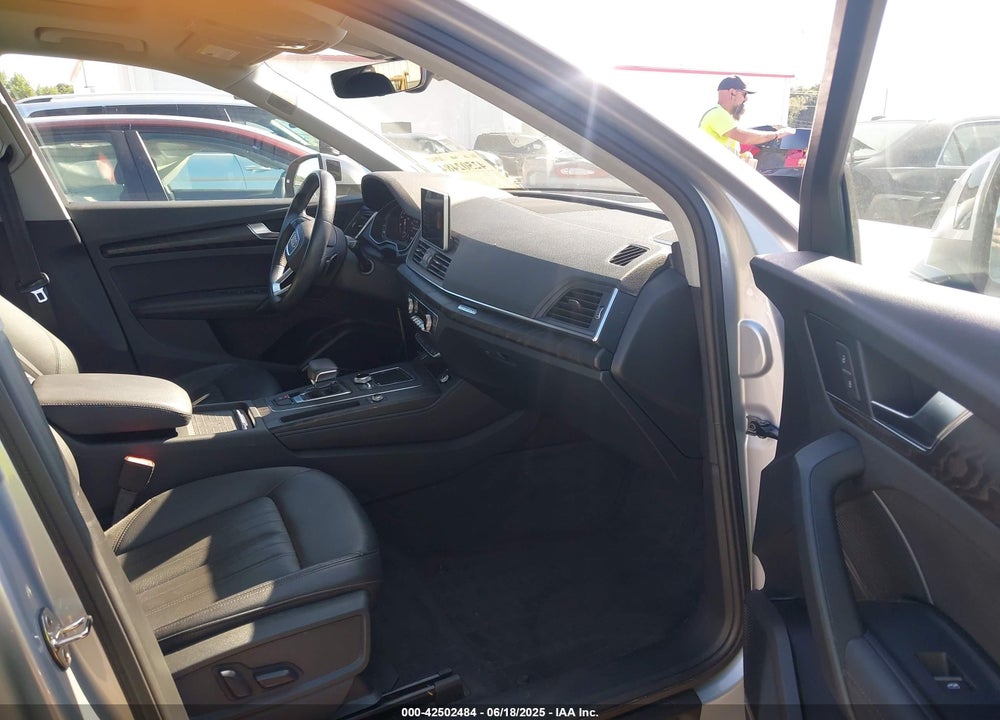 2020 AUDI Q5 VIN: WA1E2AFY5L2067280