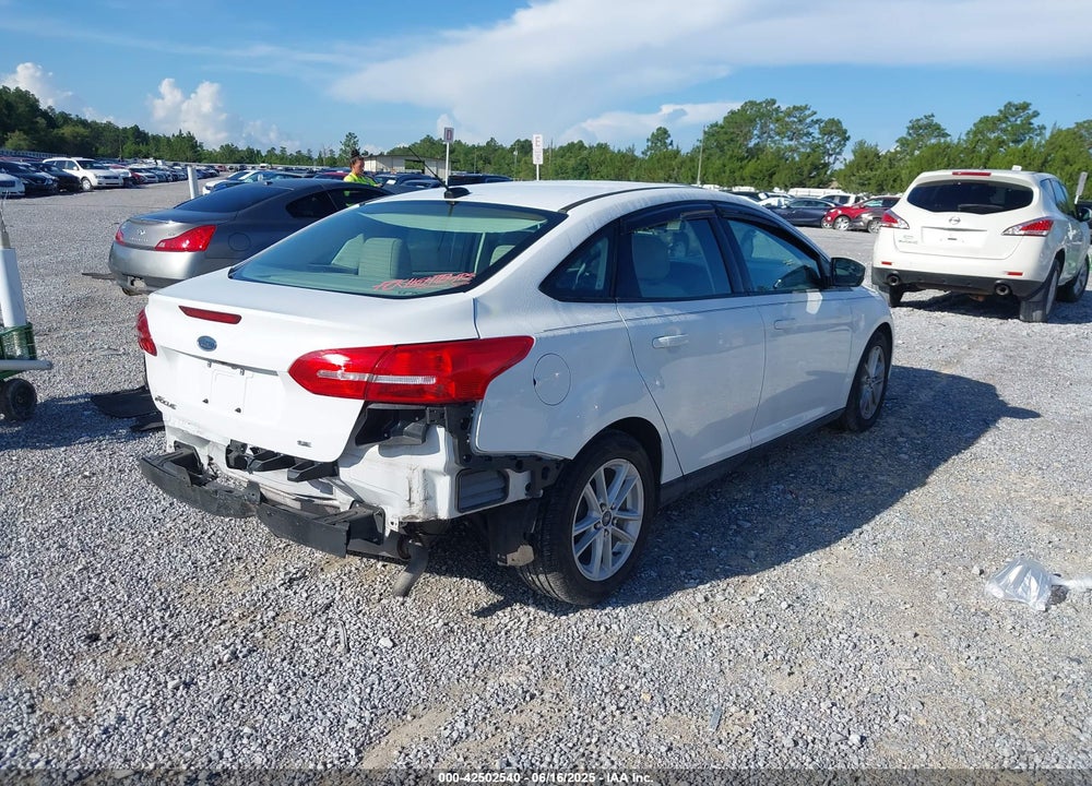 2018 FORD FOCUS SE VIN: 1FADP3F24JL256204