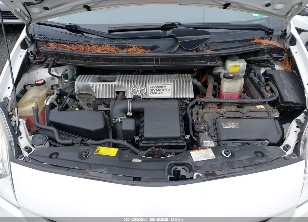 2015 TOYOTA PRIUS VIN: JTDKN3DU2F0424586