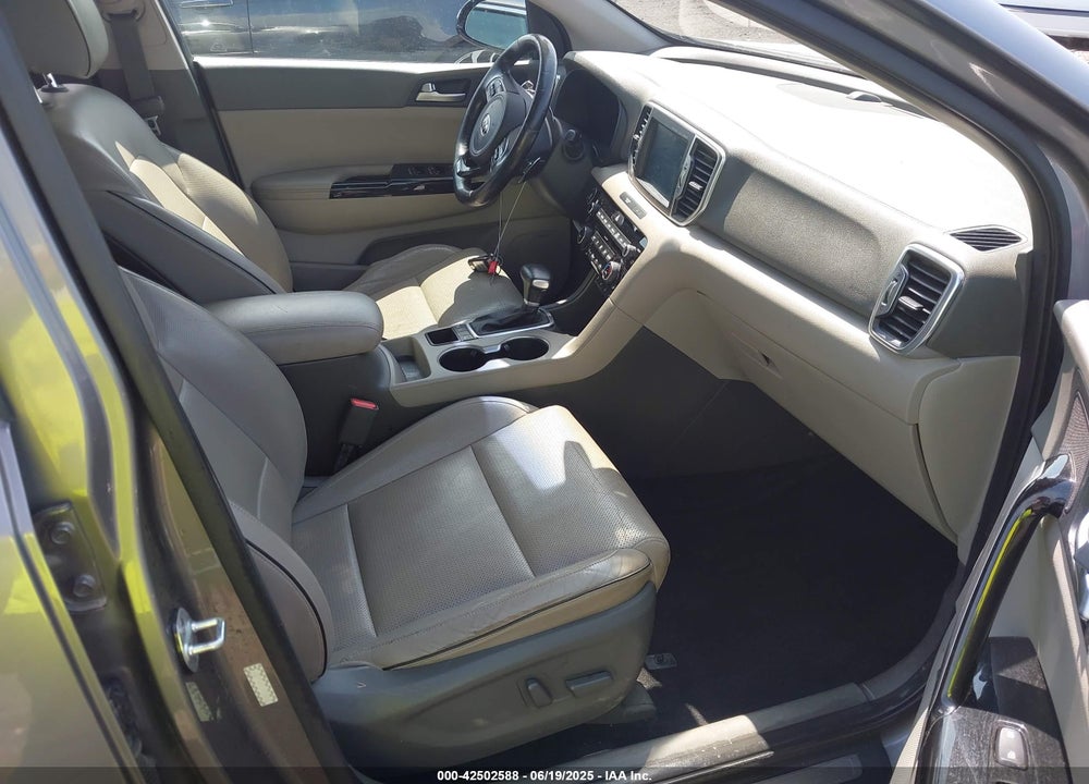 2017 KIA SPORTAGE VIN: KNDPR3A61H7266865