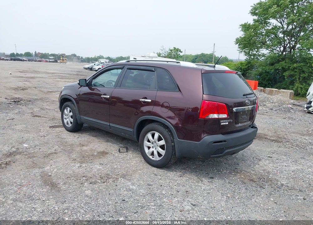 2013 KIA SORENTO VIN: 5XYKT4A27DG354847