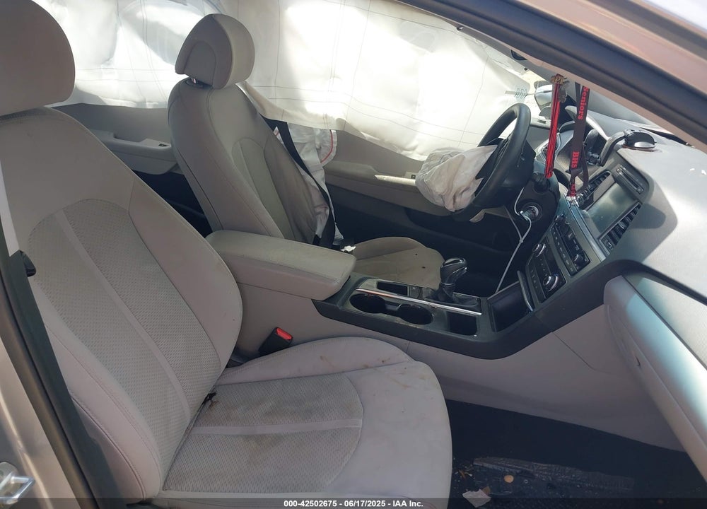 2016 HYUNDAI SONATA VIN: 5NPE24AF6GH302870