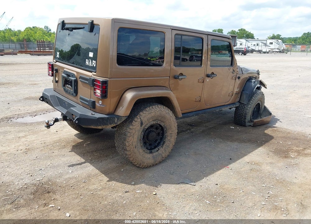 2015 JEEP WRANGLER UNLIMITED SAHARA VIN: 1C4BJWEGXFL617671