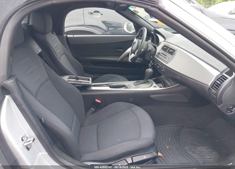 2004 BMW Z4 2.5I VIN: 4USBT335X4LS50255