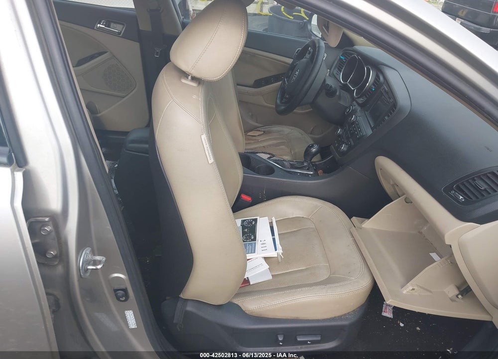 2011 KIA OPTIMA VIN: KNAGN4A72B5179860