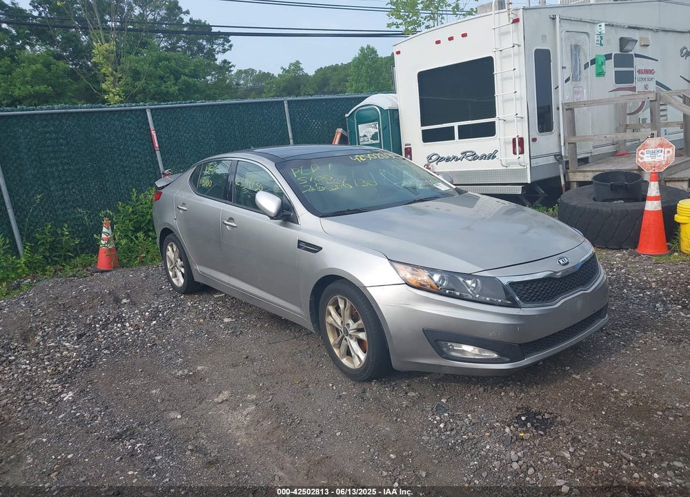 2011 KIA OPTIMA VIN: KNAGN4A72B5179860