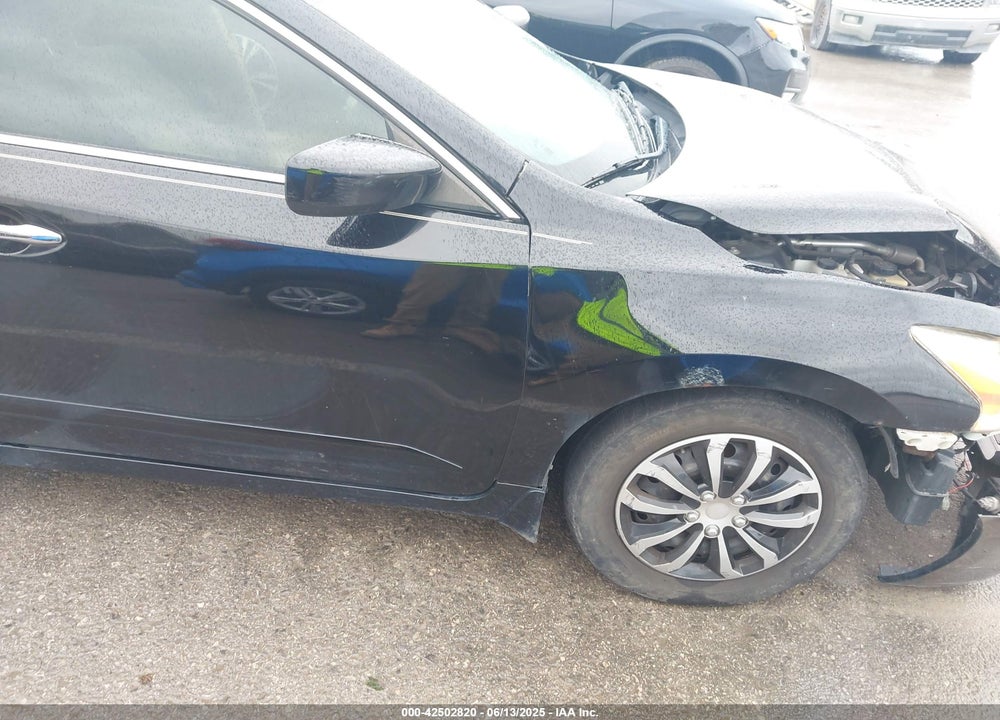 2014 NISSAN ALTIMA 2.5 S VIN: 1N4AL3AP8EN242009