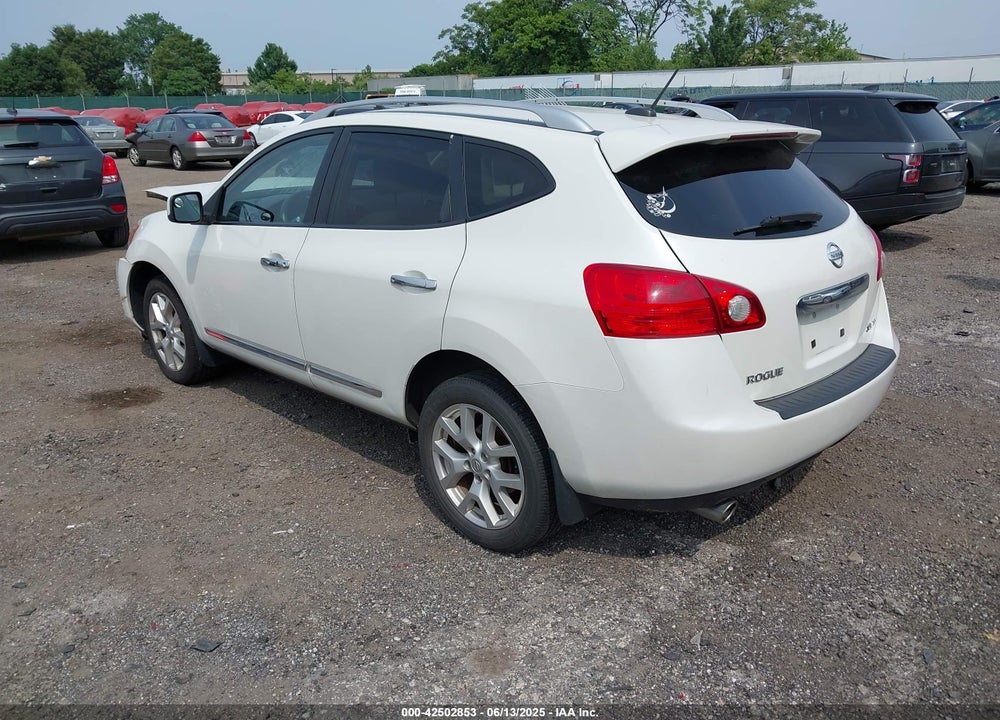 2011 NISSAN ROGUE VIN: JN8AS5MV4BW270208