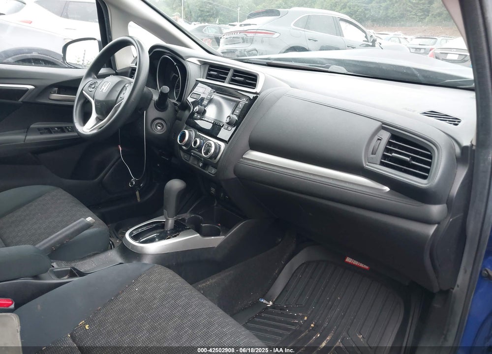 2017 HONDA FIT VIN: JHMGK5H5XHS022950