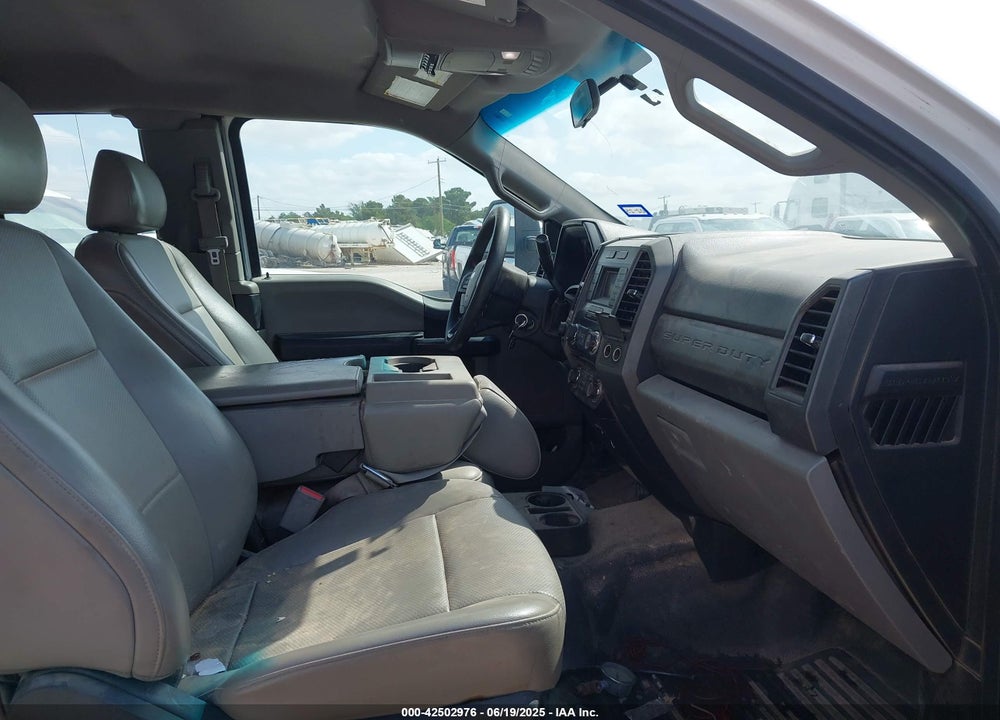 2017 FORD F-550 CHASSIS XL VIN: 1FD0X5HT7HEE32327