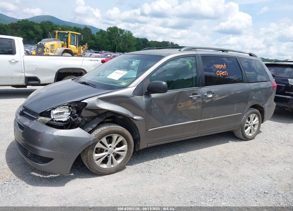 2004 TOYOTA SIENNA LE VIN: 5TDZA23C74S123058