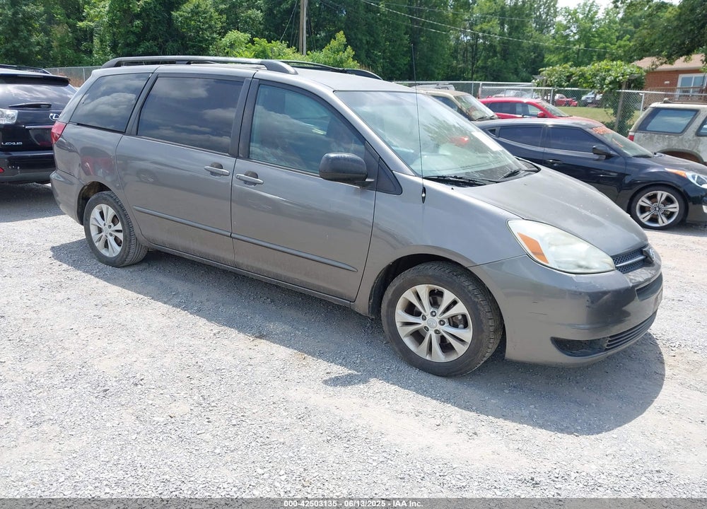 2004 TOYOTA SIENNA LE VIN: 5TDZA23C74S123058