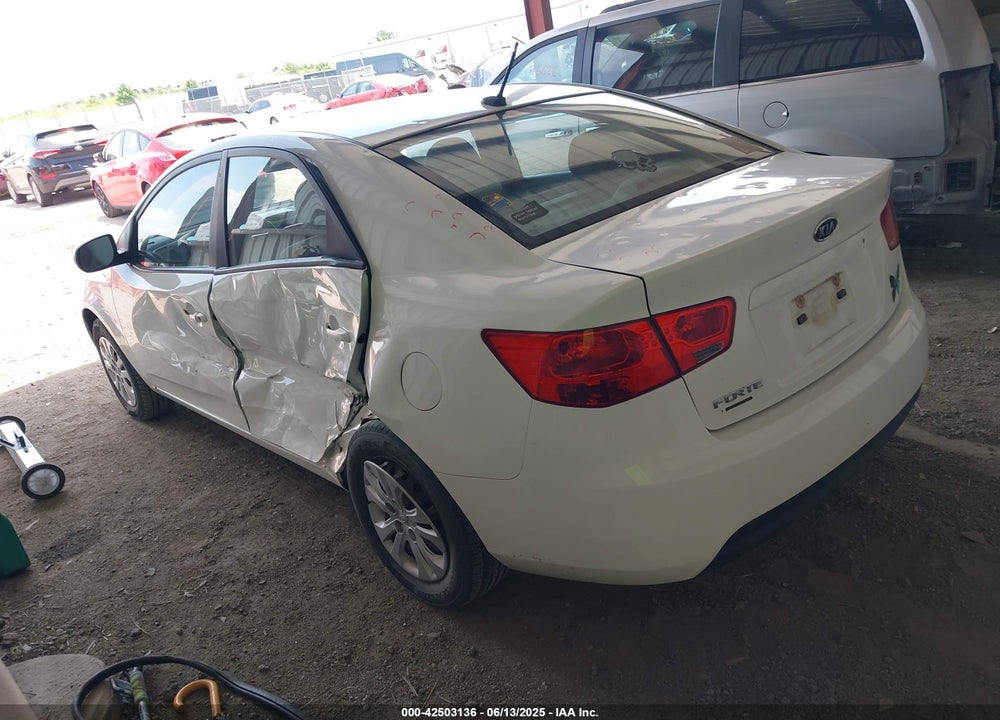 2010 KIA FORTE VIN: KNAFT4A2XA5809242