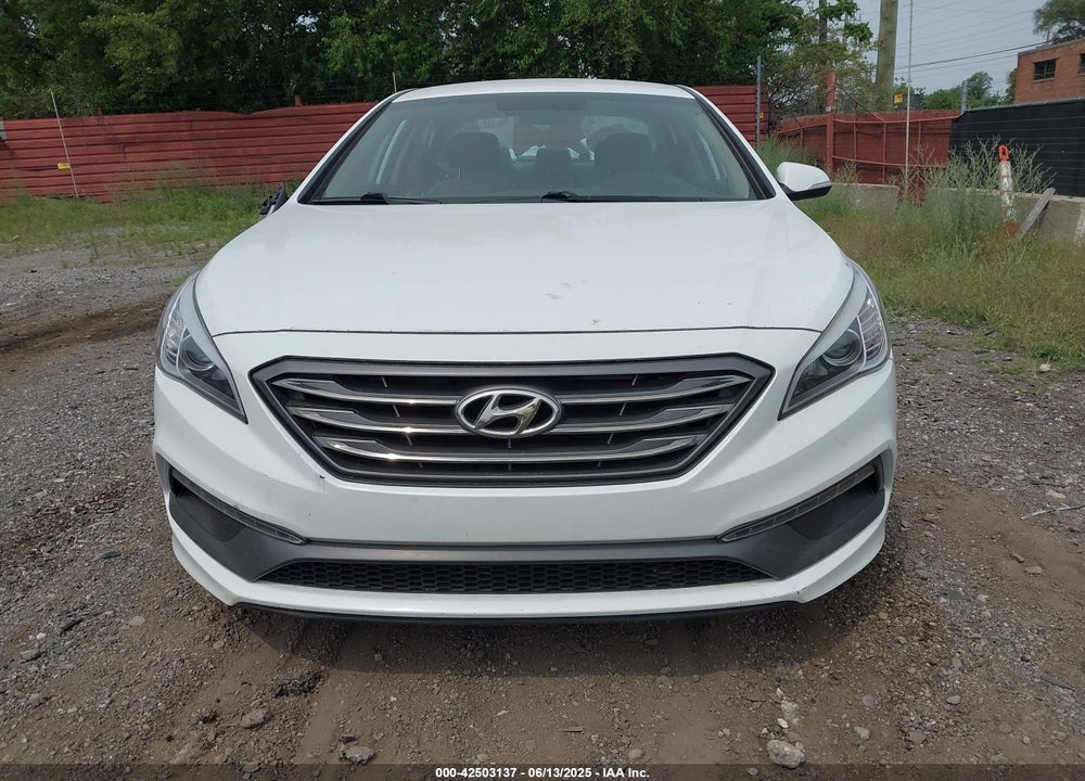 2015 HYUNDAI SONATA VIN: 5NPE34AF5FH107967