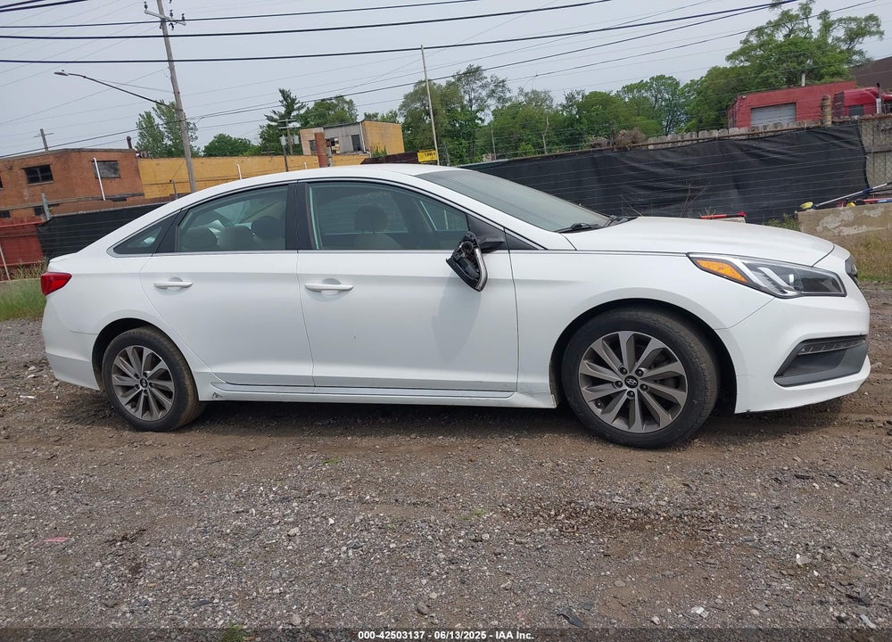2015 HYUNDAI SONATA VIN: 5NPE34AF5FH107967