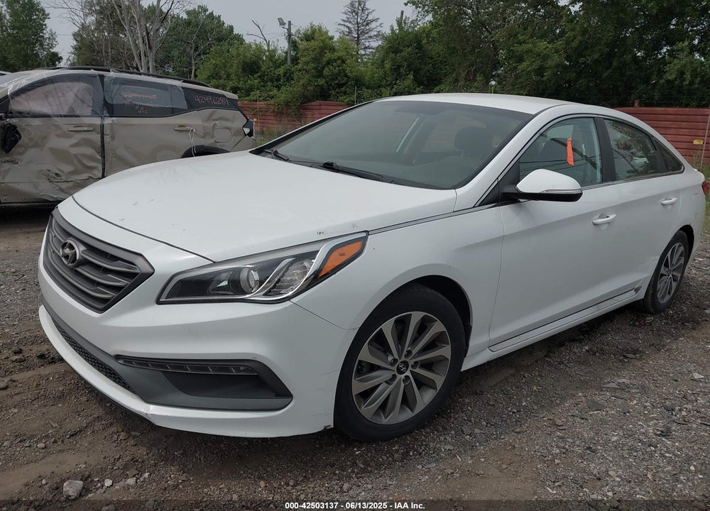 2015 HYUNDAI SONATA VIN: 5NPE34AF5FH107967