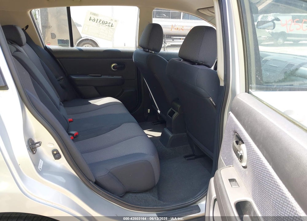 2007 NISSAN VERSA 1.8SL VIN: 3N1BC13E37L449721