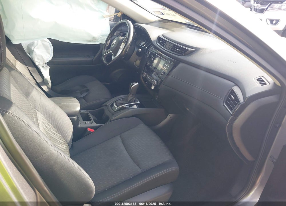 2017 NISSAN ROGUE VIN: JN8AT2MT7HW404762