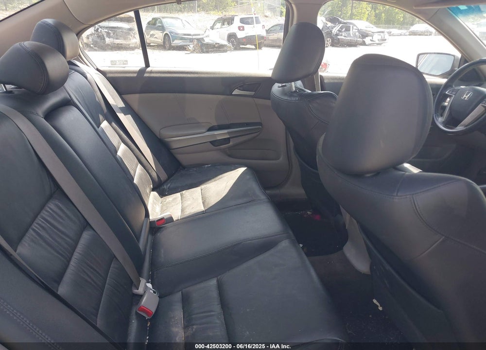 2009 HONDA ACCORD 2.4 EX-L VIN: 1HGCP26879A008929