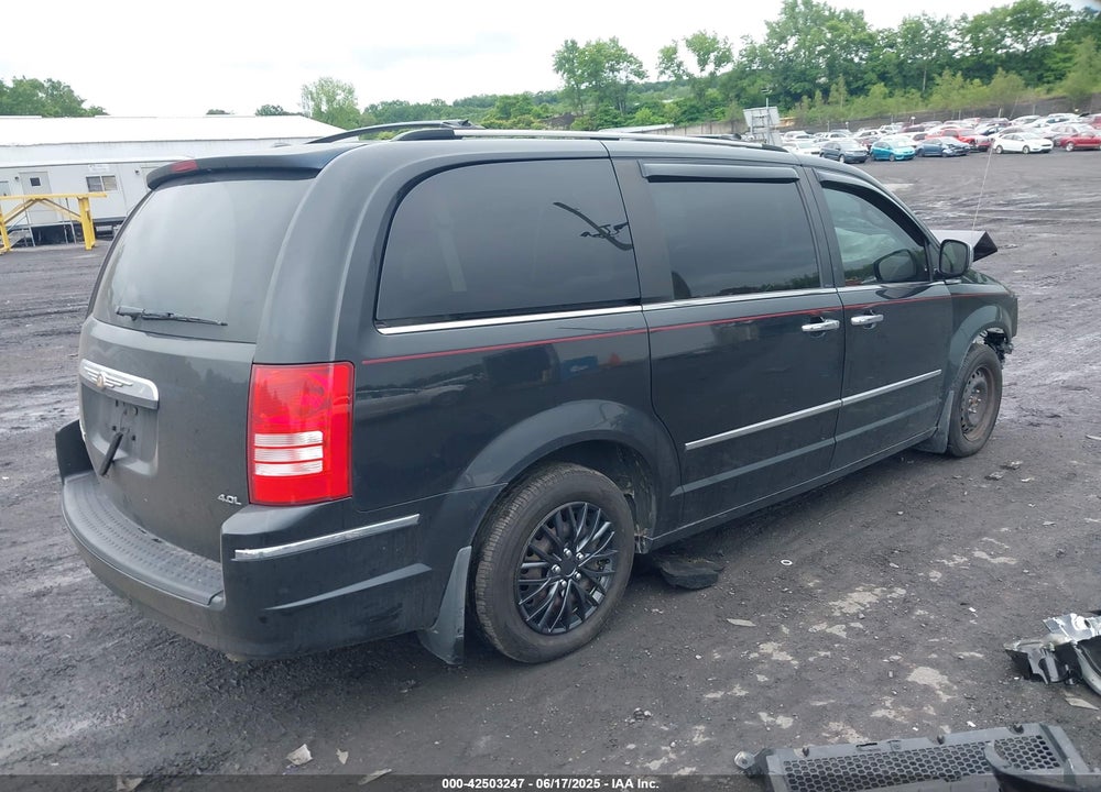 2008 CHRYSLER TOWN & COUNTRY LIMITED VIN: 2A8HR64X08R718922