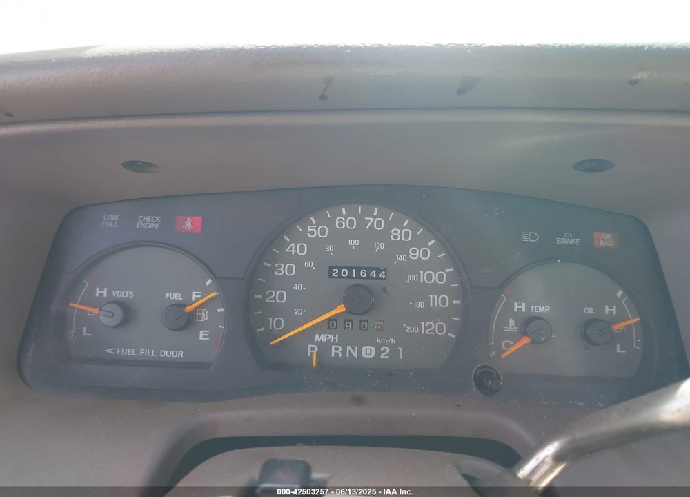 1997 MERCURY GRAND MARQUIS GS VIN: 2MELM74W6VX735842