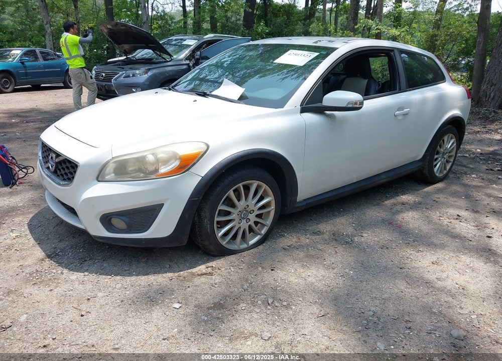2011 VOLVO C30 VIN: YV1672MK3B2212034