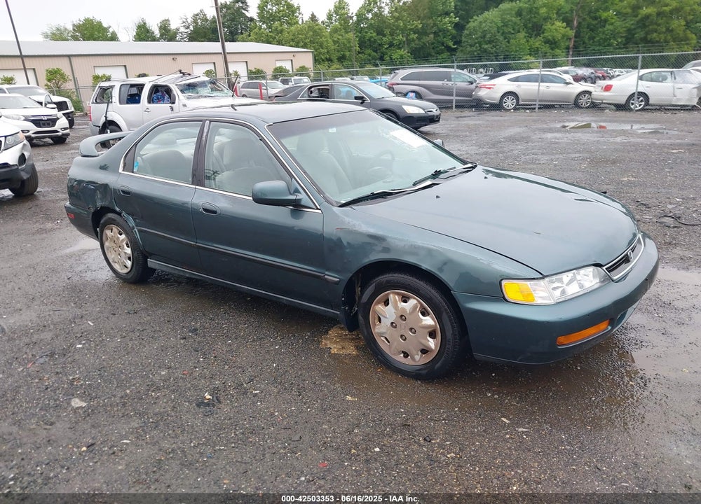 1997 HONDA ACCORD LX VIN: 1HGCD5637VA136418