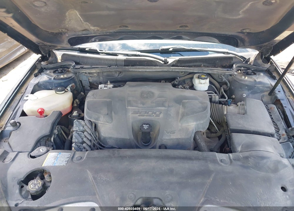 2008 BUICK LUCERNE CXL VIN: 1G4HD572X8U102434
