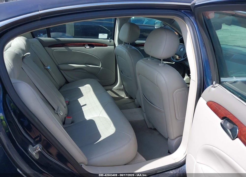 2008 BUICK LUCERNE CXL VIN: 1G4HD572X8U102434