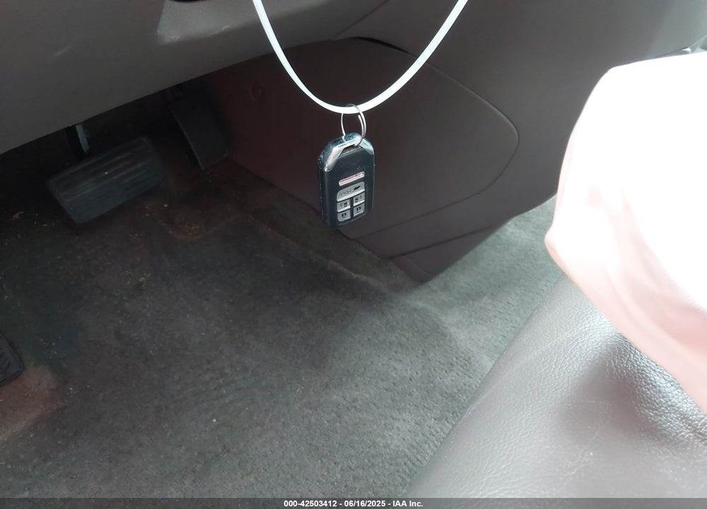 2016 HONDA ODYSSEY EX-L VIN: 5FNRL5H65GB006263