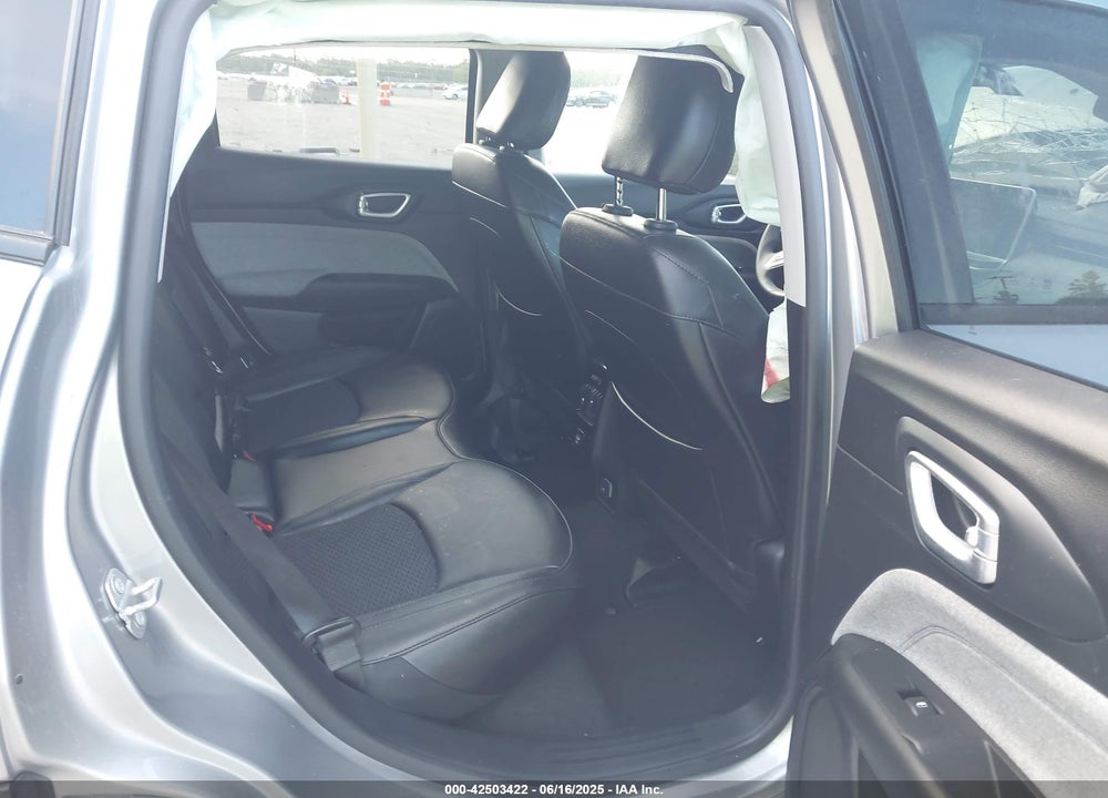 2022 JEEP COMPASS VIN: 3C4NJCBB8NT138706