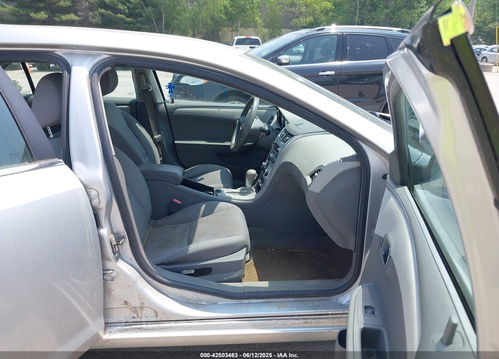 2011 CHEVROLET MALIBU LS VIN: 1G1ZB5E15BF121597