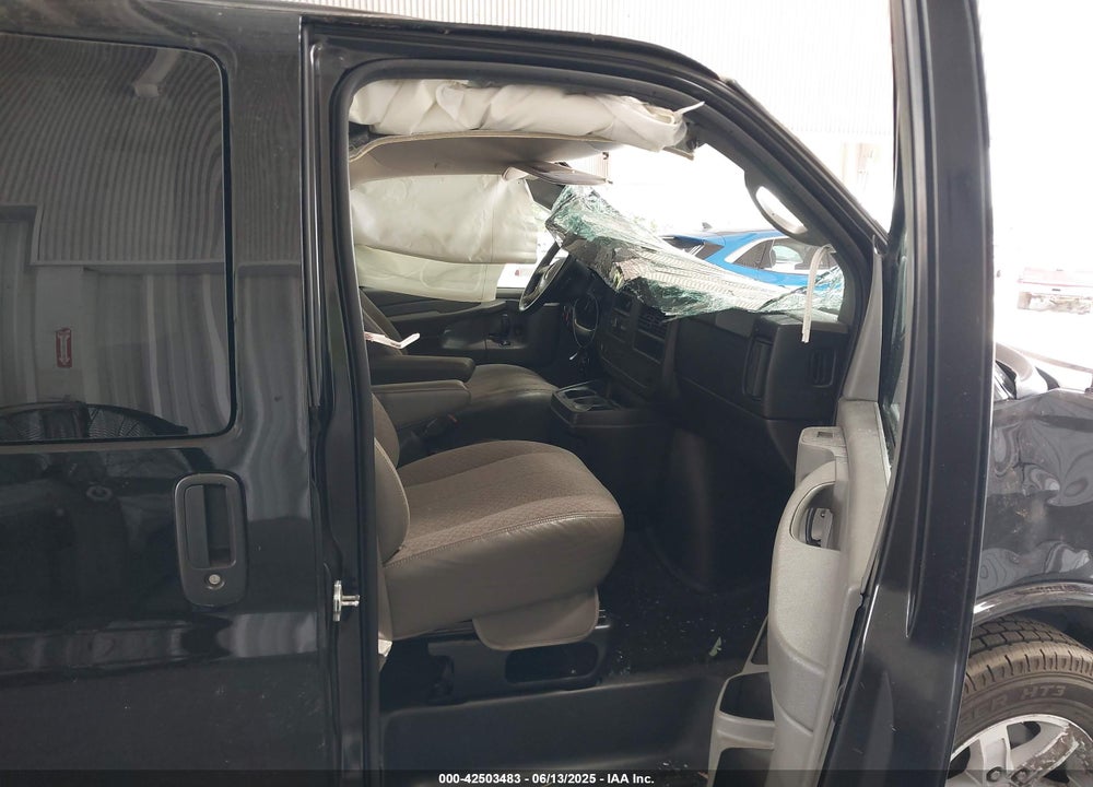 2010 GMC SAVANA 1500 LT VIN: 1GKUGCD46A1130635