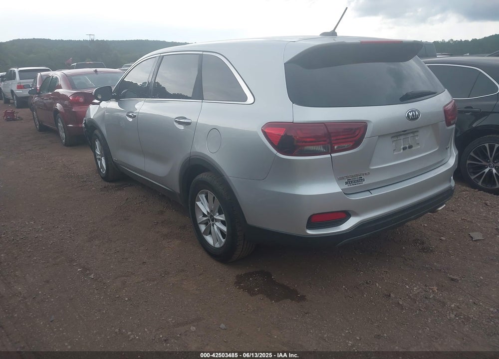 2019 KIA SORENTO 3.3L LX VIN: 5XYPGDA55KG570584
