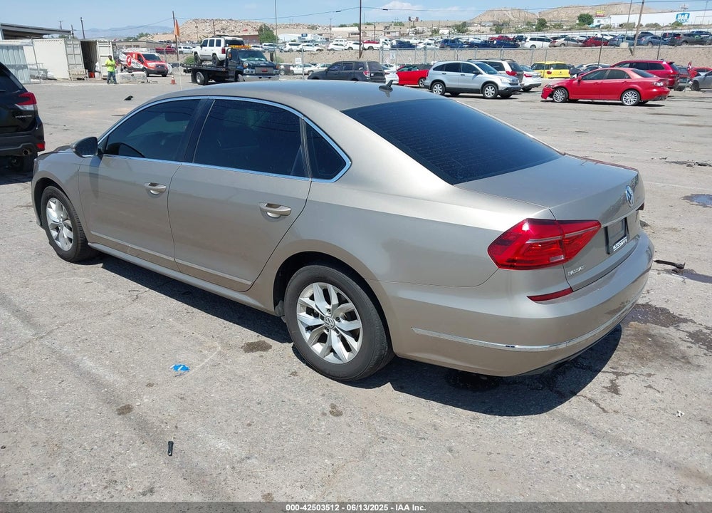 2016 VOLKSWAGEN PASSAT VIN: 1VWAT7A31GC048948