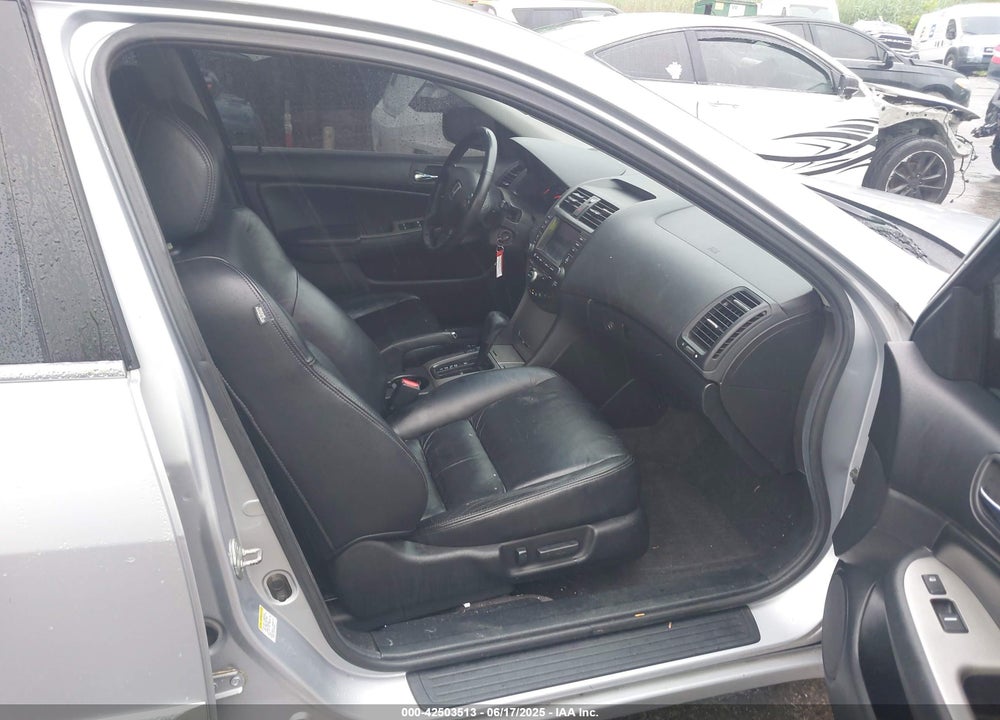 2005 HONDA ACCORD 3.0 EX VIN: 1HGCM66845A070833