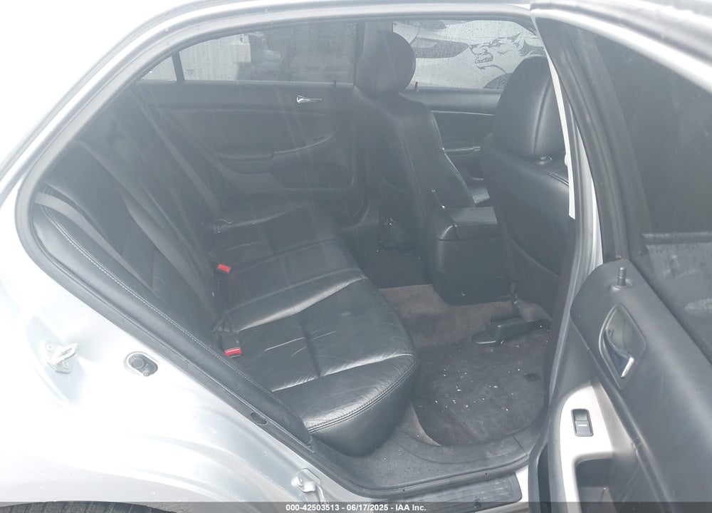 2005 HONDA ACCORD 3.0 EX VIN: 1HGCM66845A070833