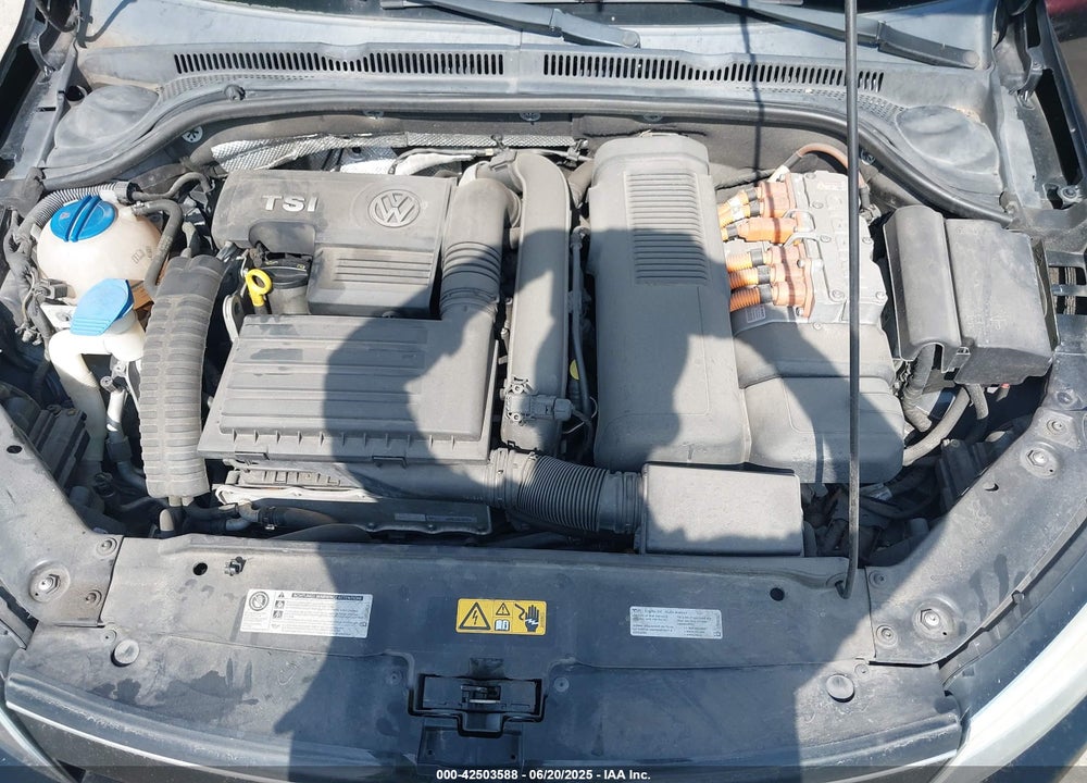 2013 VOLKSWAGEN JETTA HYBRID SEL VIN: 3VW637AJXDM226189
