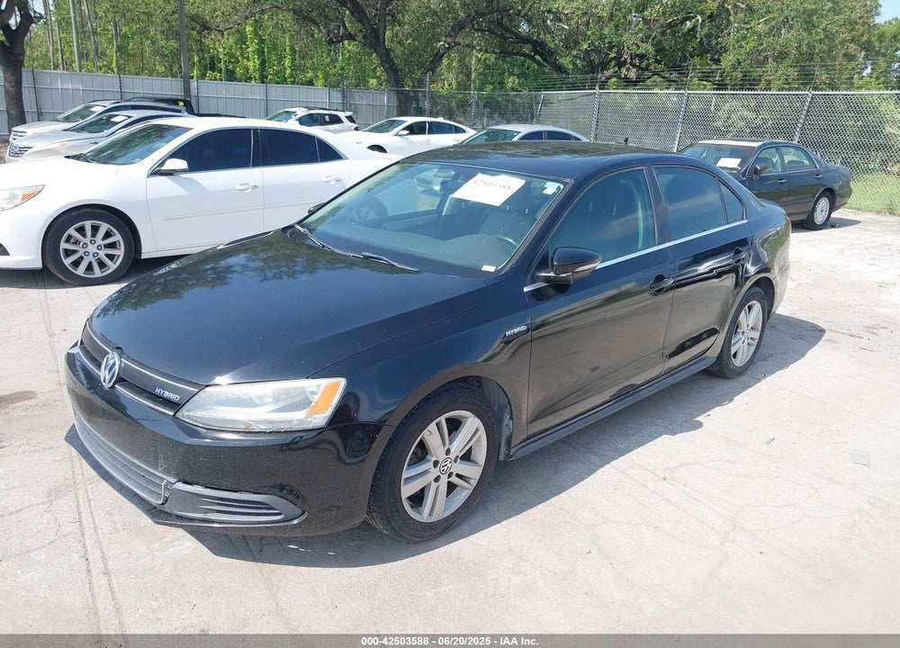 2013 VOLKSWAGEN JETTA HYBRID SEL VIN: 3VW637AJXDM226189