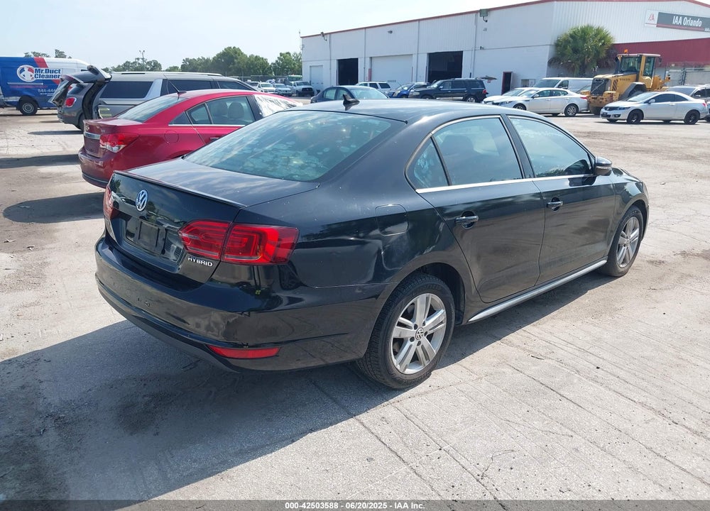 2013 VOLKSWAGEN JETTA HYBRID SEL VIN: 3VW637AJXDM226189