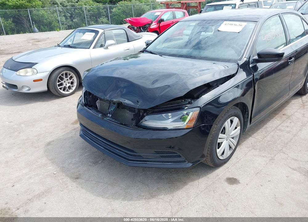 2017 VOLKSWAGEN JETTA VIN: 3VW2B7AJ0HM392017
