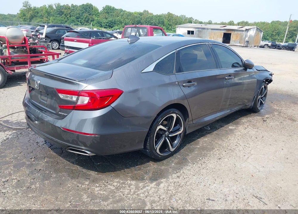 2018 HONDA ACCORD VIN: 1HGCV1F30JA210861