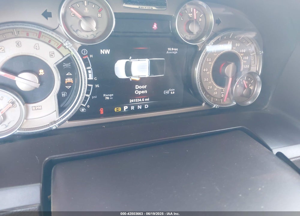 2015 RAM 3500 LONGHORN VIN: 3C63RRKL7FG703542
