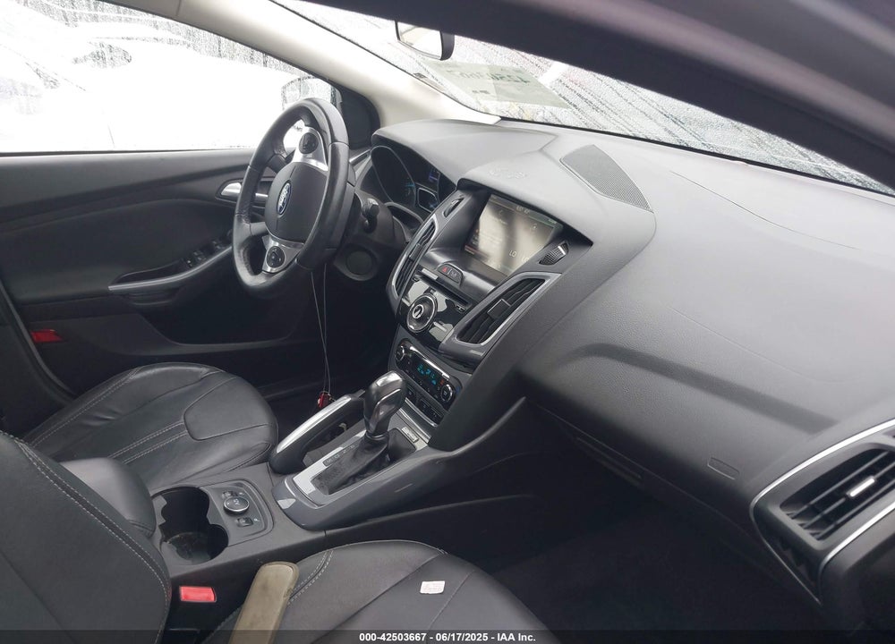 2013 FORD FOCUS VIN: 1FADP3J26DL111032