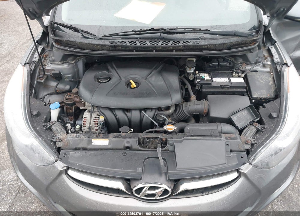 2012 HYUNDAI ELANTRA VIN: 5NPDH4AE7CH098138