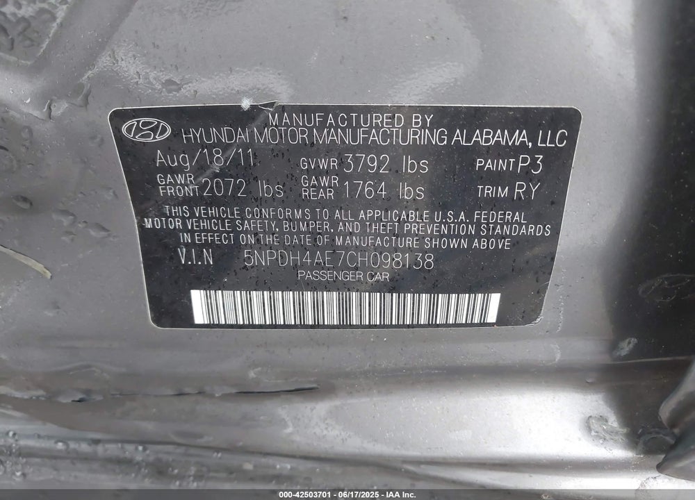 2012 HYUNDAI ELANTRA VIN: 5NPDH4AE7CH098138