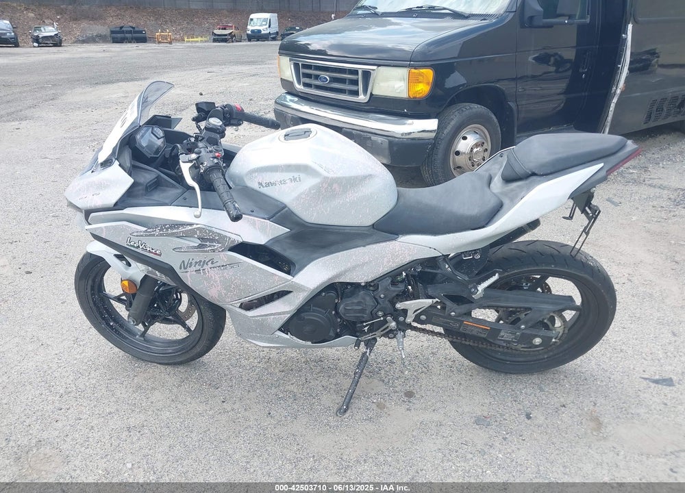 2025 KAWASAKI EX500 H VIN: ML5EXGH15SDA59934