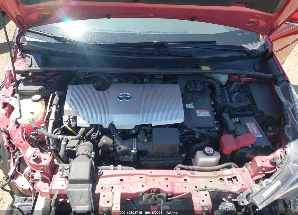 2018 TOYOTA PRIUS TWO VIN: JTDKBRFUXJ3059431